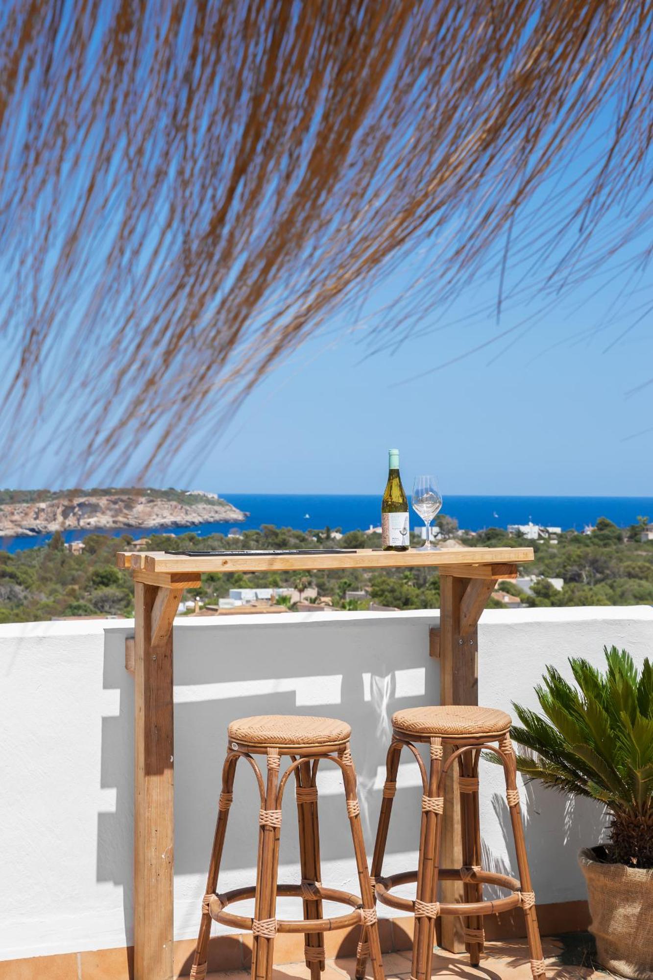 Hostal Cala Llombards ภายนอก รูปภาพ