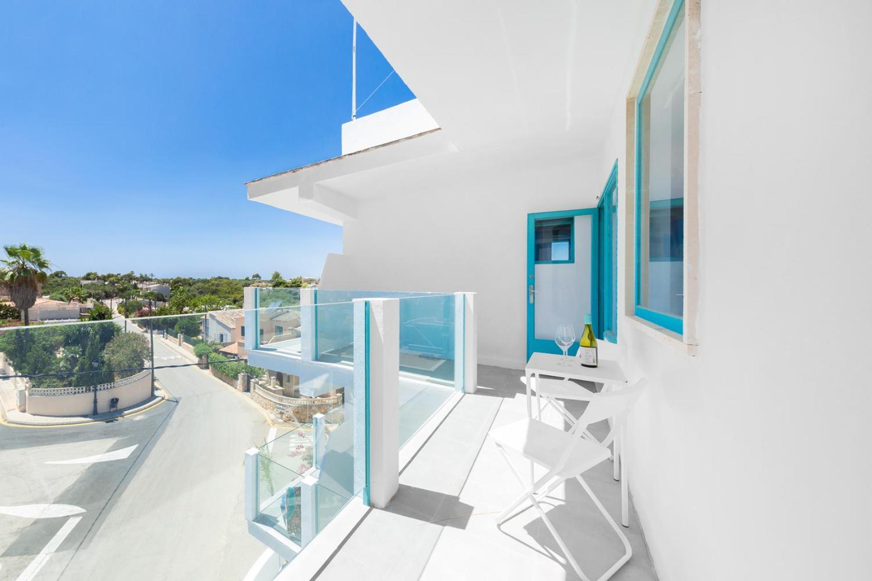 Hostal Cala Llombards ภายนอก รูปภาพ