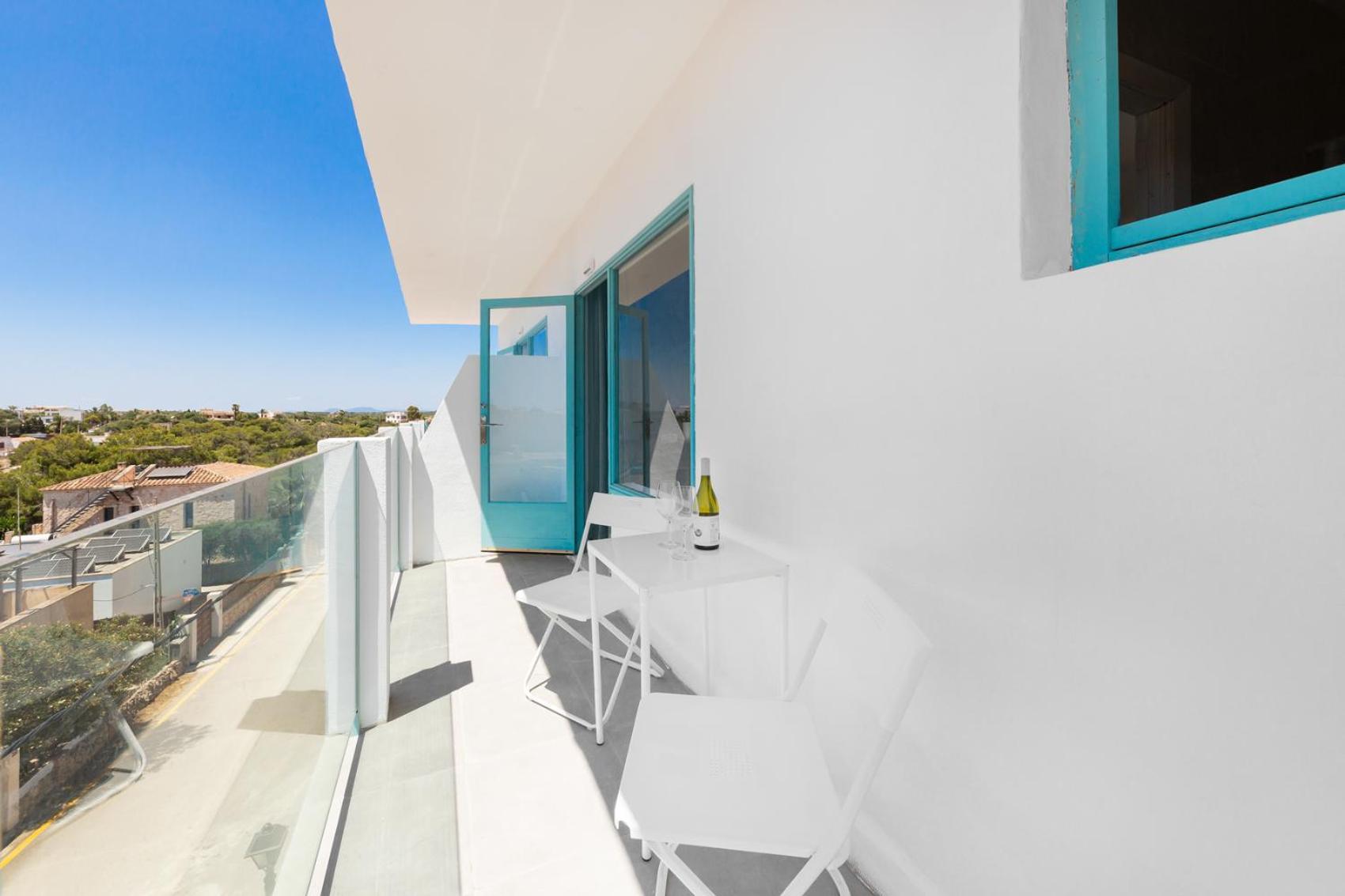 Hostal Cala Llombards ภายนอก รูปภาพ